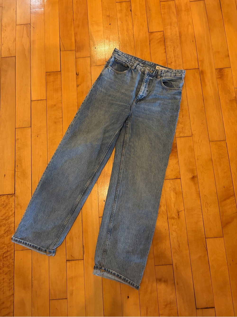 Zara Light wash jeans
